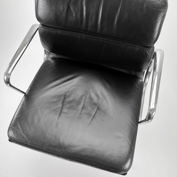 EA108 | Vitra | 1089-3