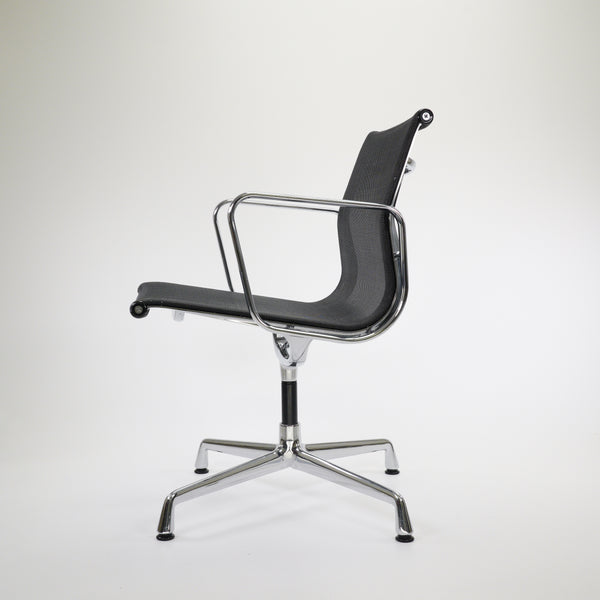 EA108 | Vitra | 1057-4