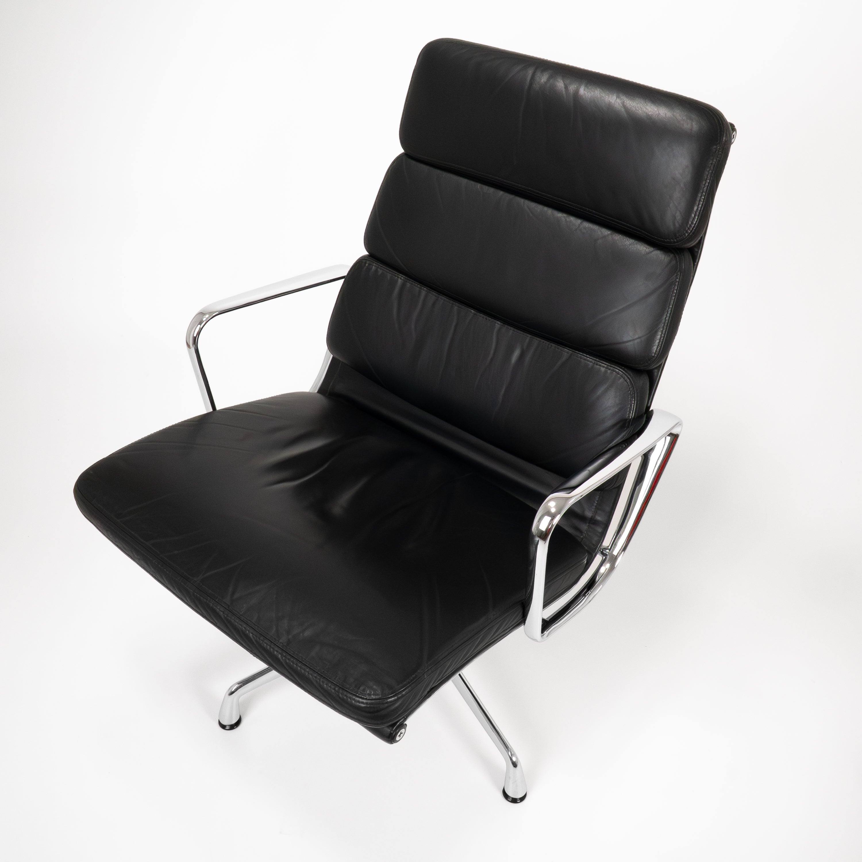 Vitra | EA116