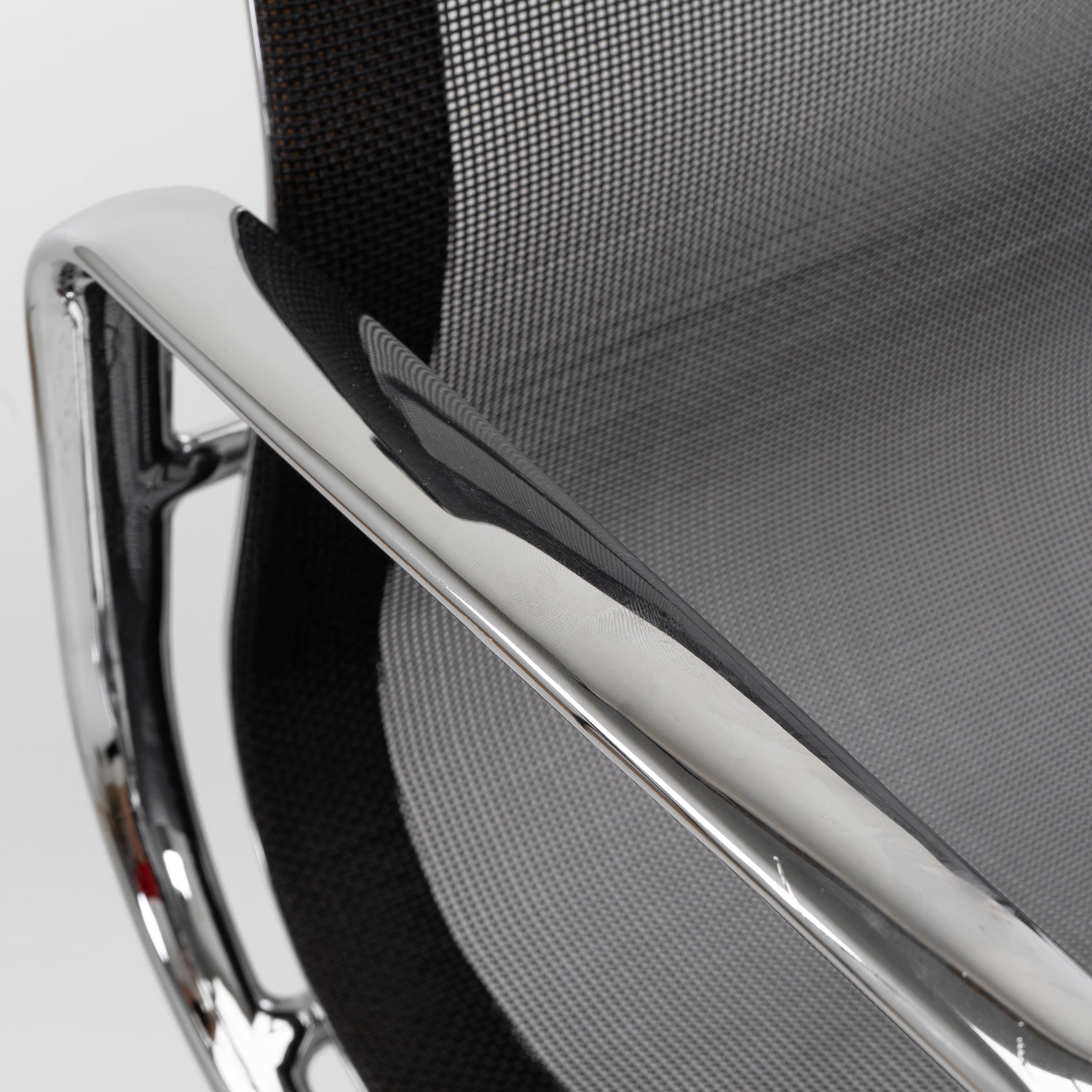 Vitra | EA 117