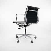 Vitra | EA117
