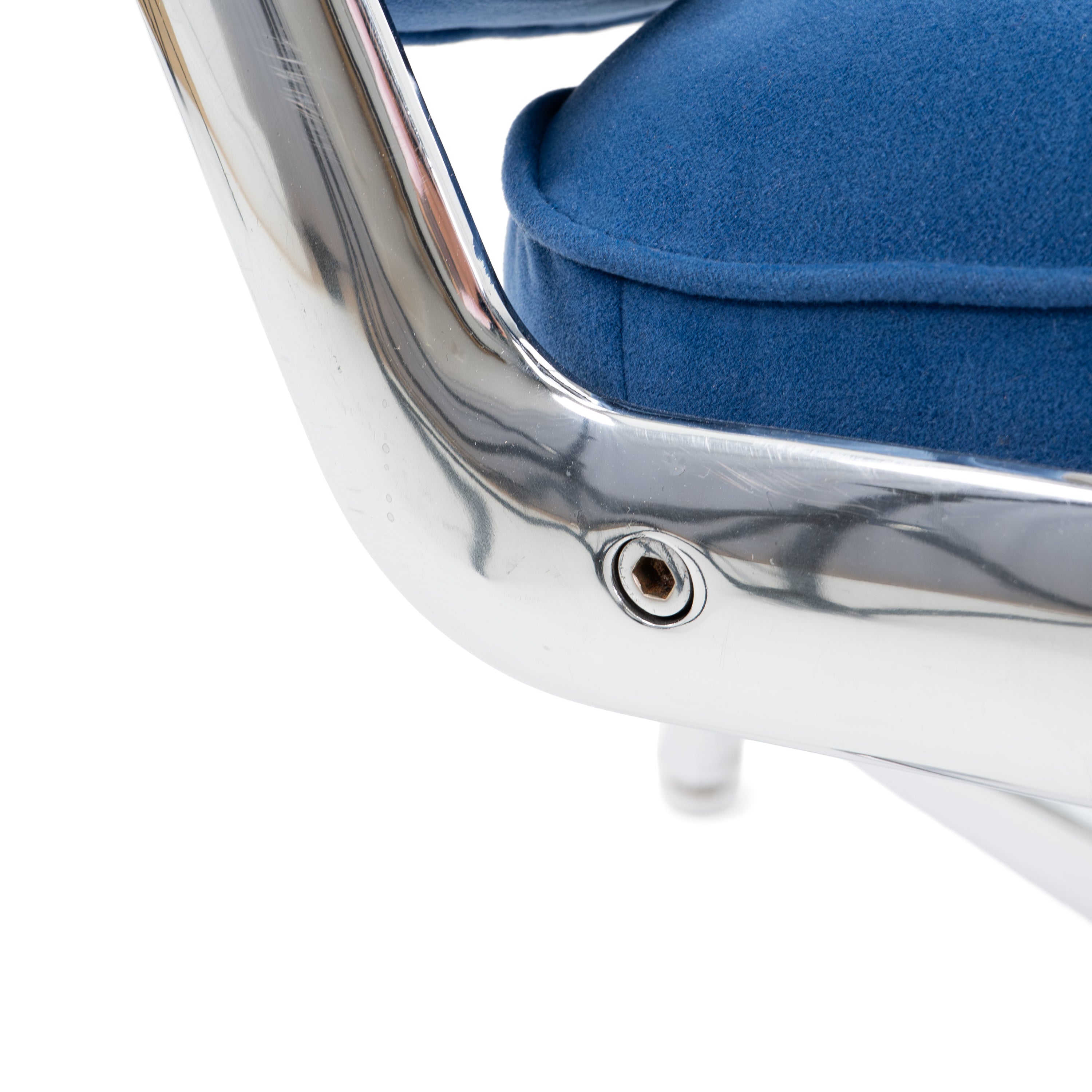 Herman Miller | ES 104