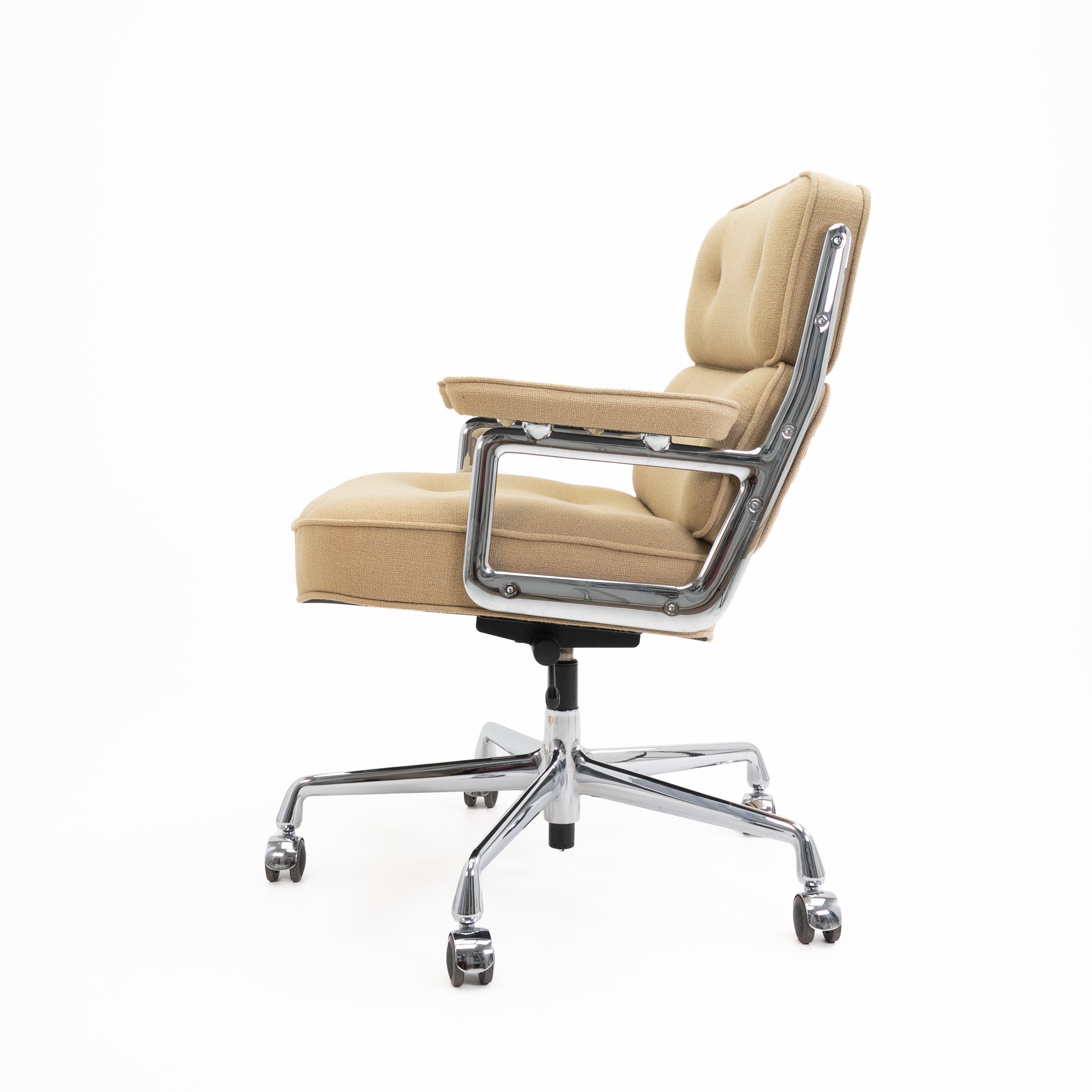 Herman Miller | ES 104 Lobby Chair