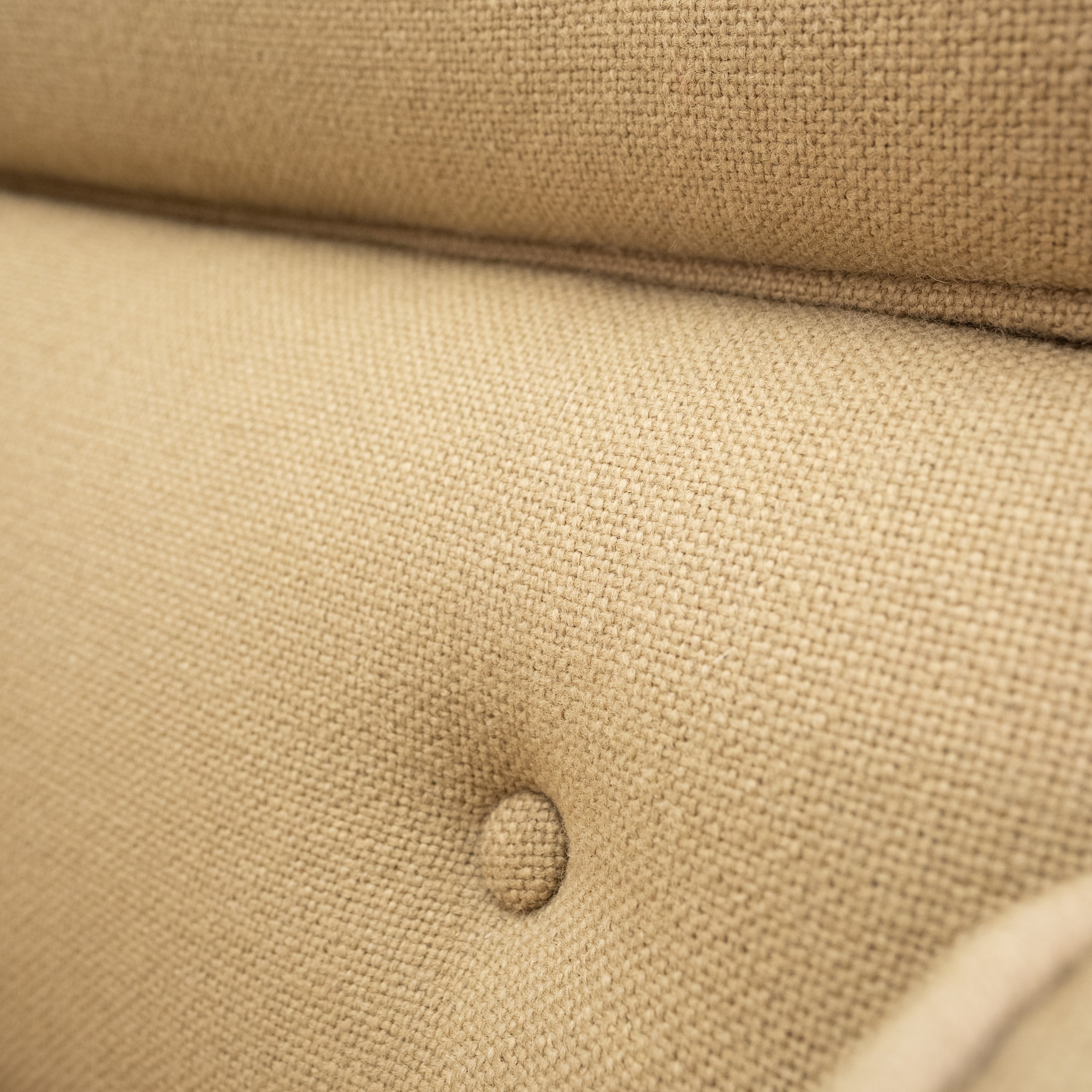 Herman Miller | ES 104 Lobby Chair