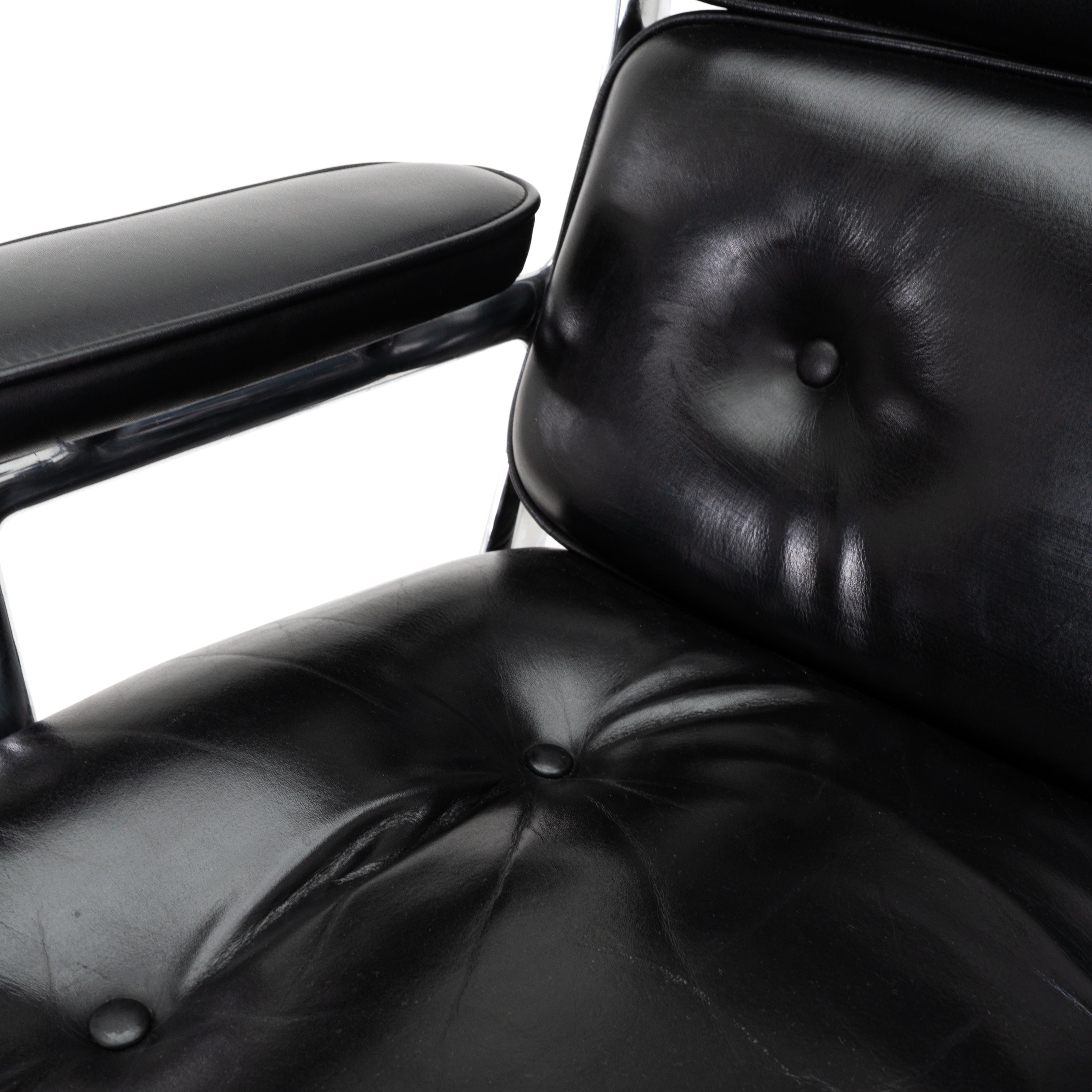 Herman Miller | ES 104 Lobby Chair