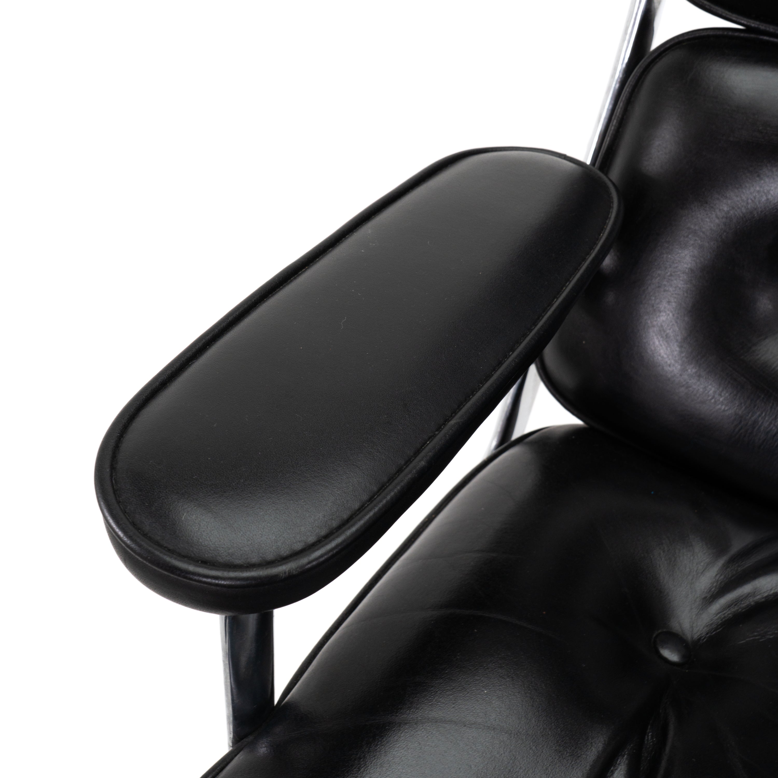 Herman Miller | ES 104 Lobby Chair