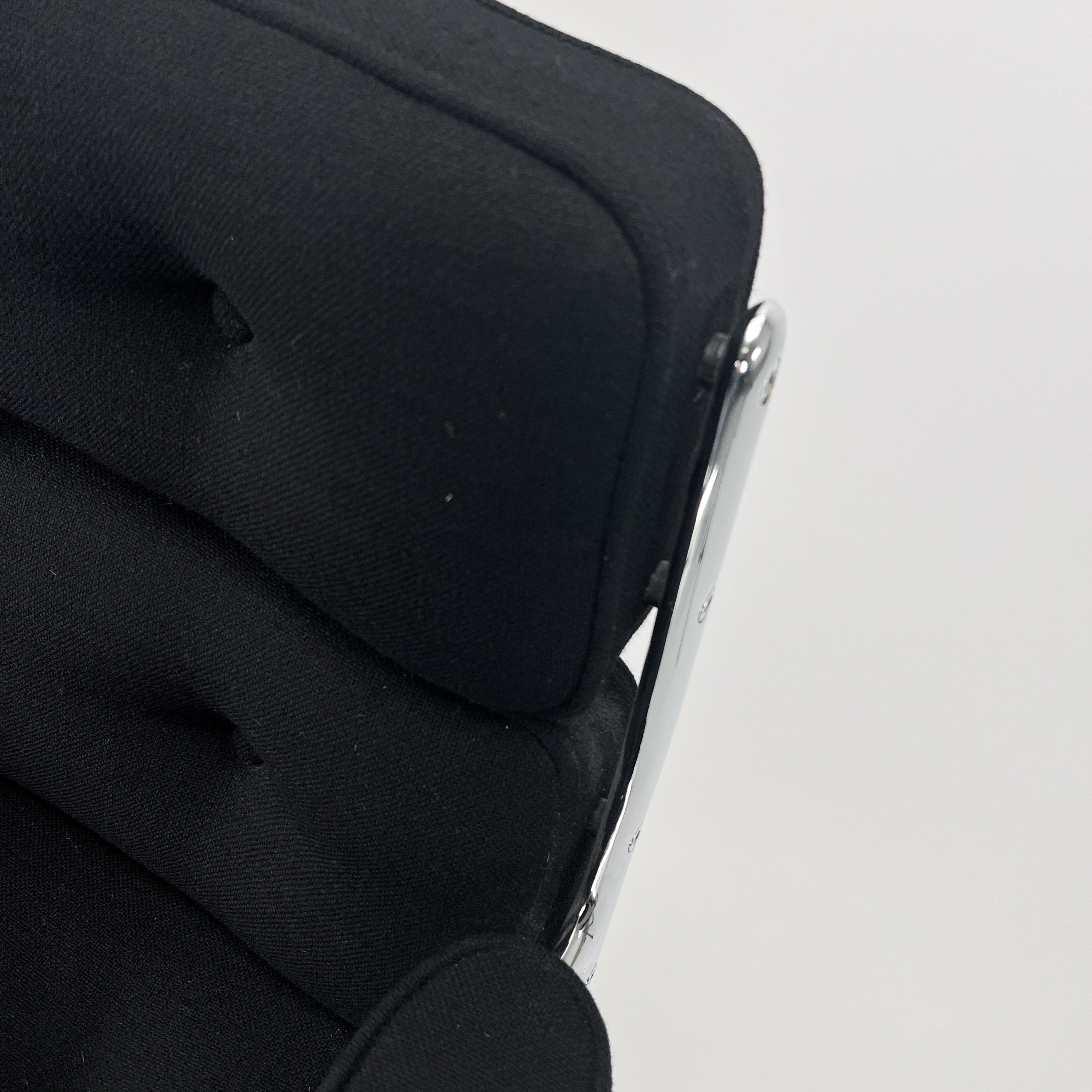 Vitra | ES105