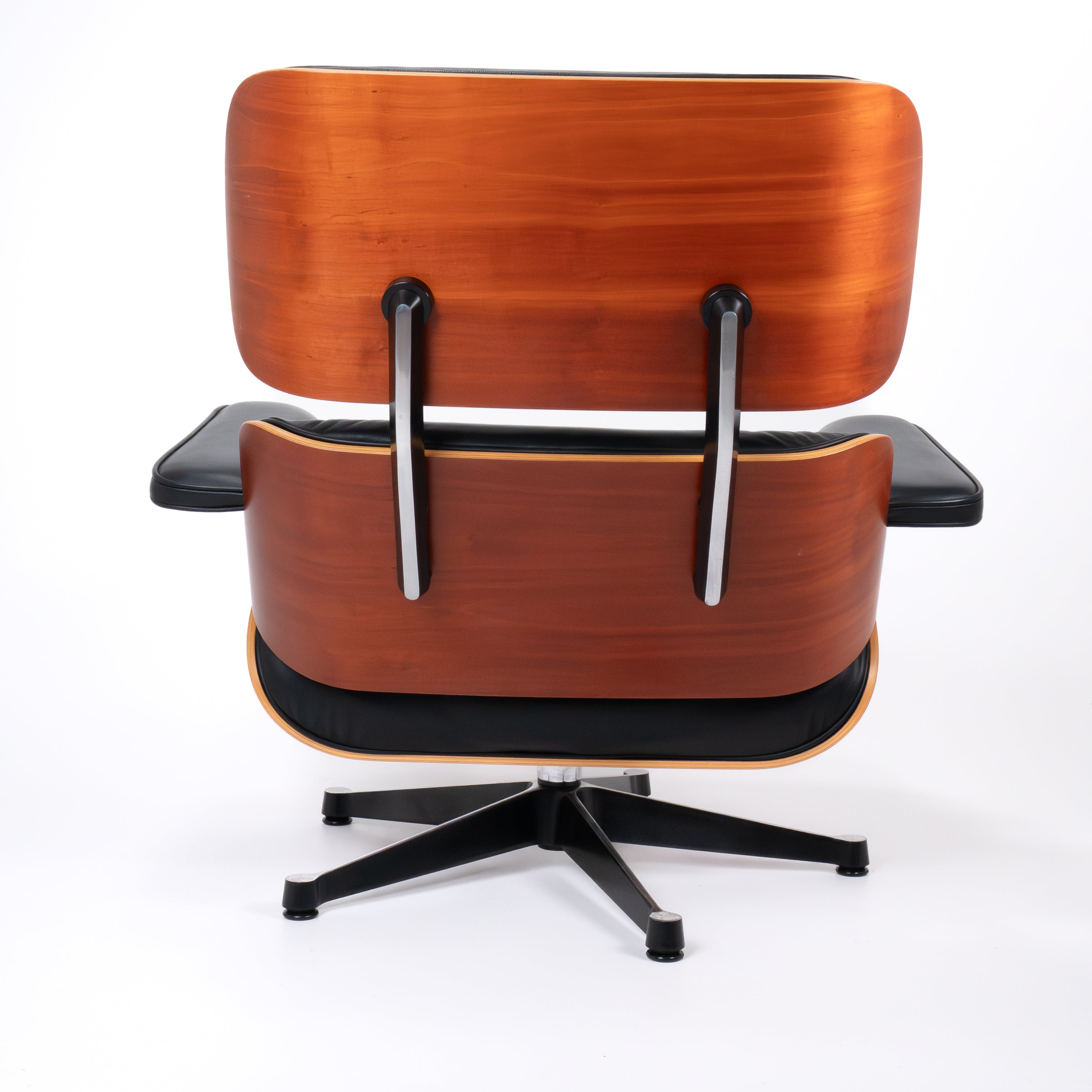 Vitra | Eames Chair Lounge mit Ottoman
