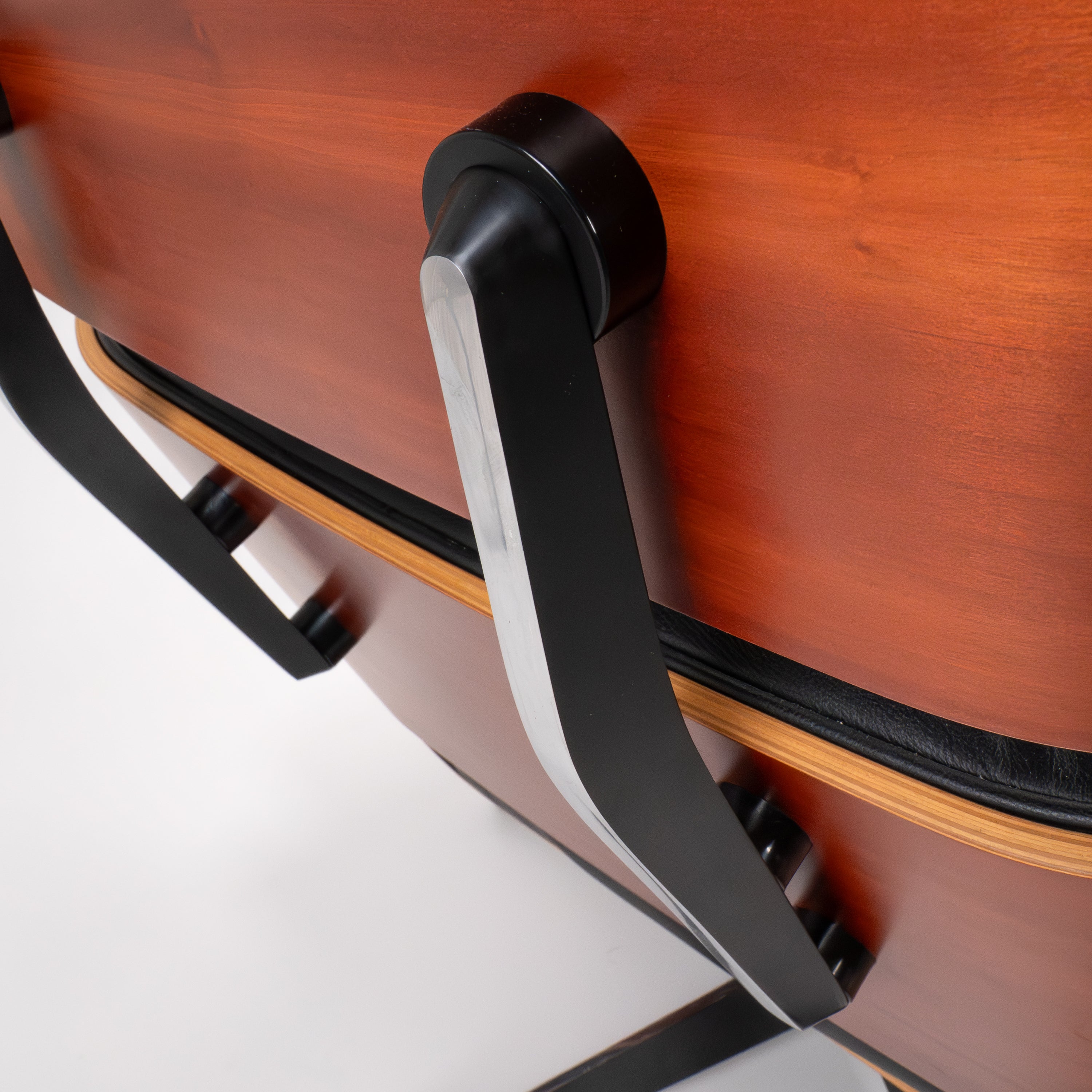Vitra | Eames Chair Lounge mit Ottoman