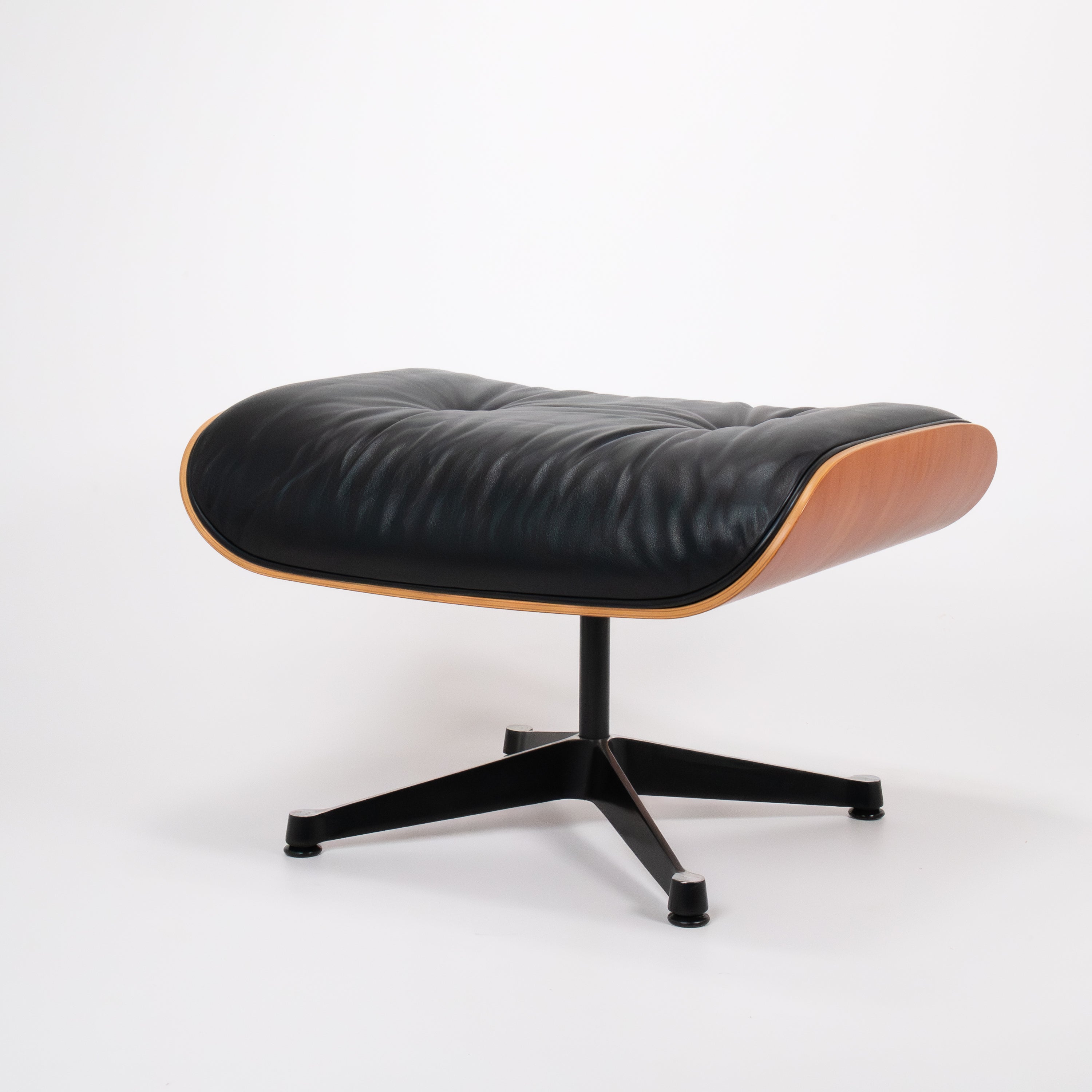 Vitra | Eames Chair Lounge mit Ottoman