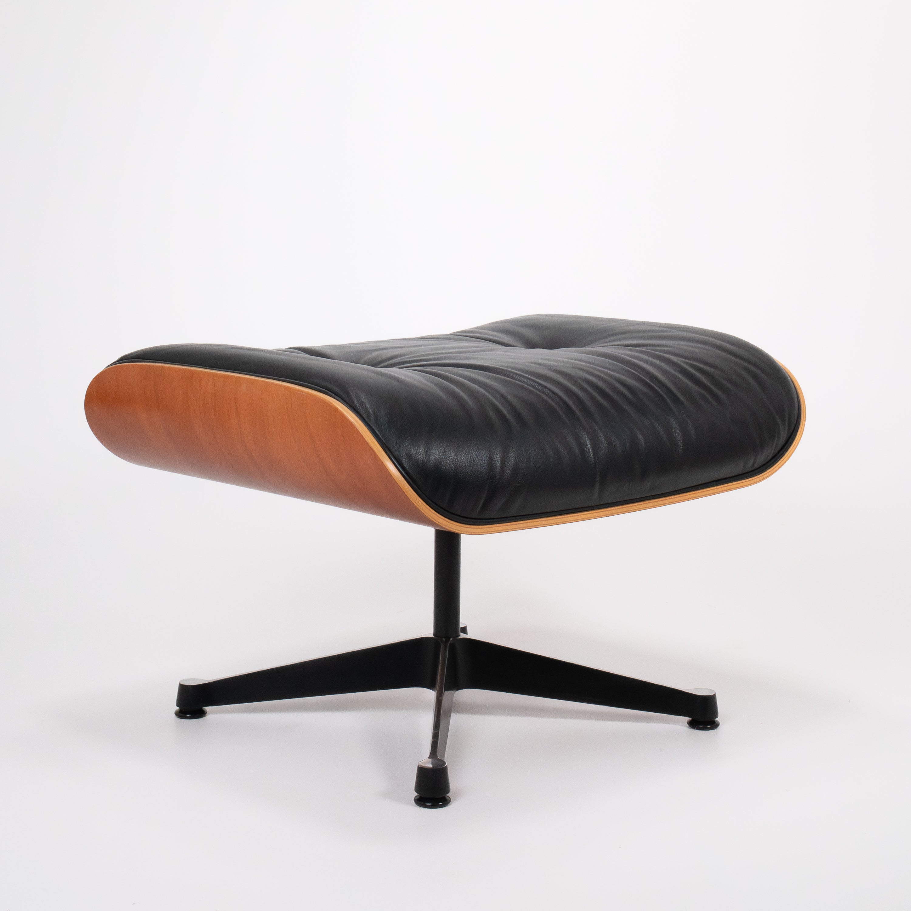 Vitra | Eames Chair Lounge mit Ottoman