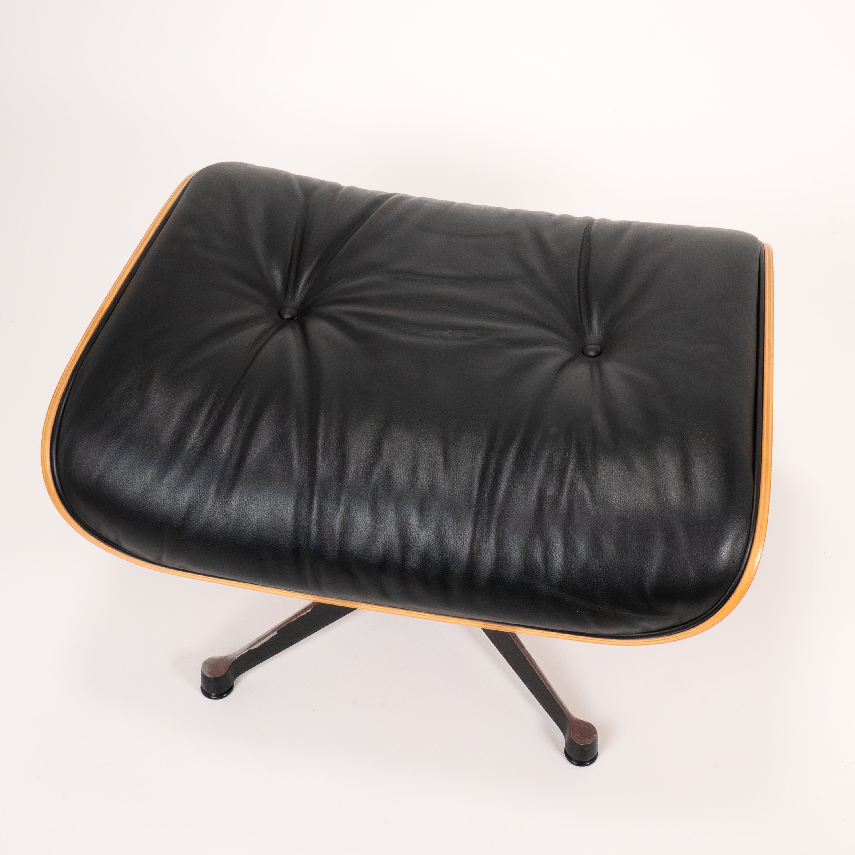 Vitra | Eames Chair Lounge mit Ottoman