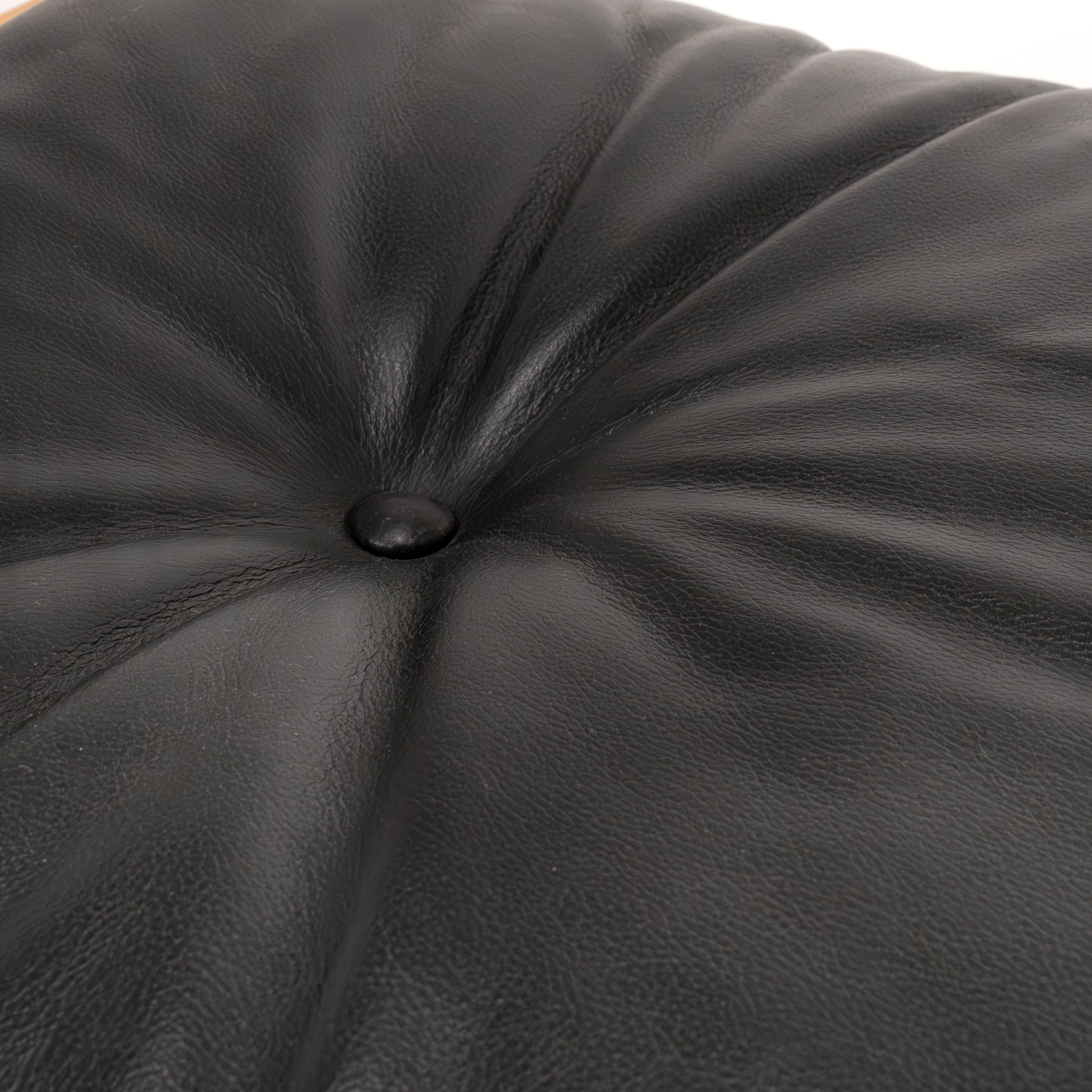 Vitra | Eames Chair Lounge mit Ottoman