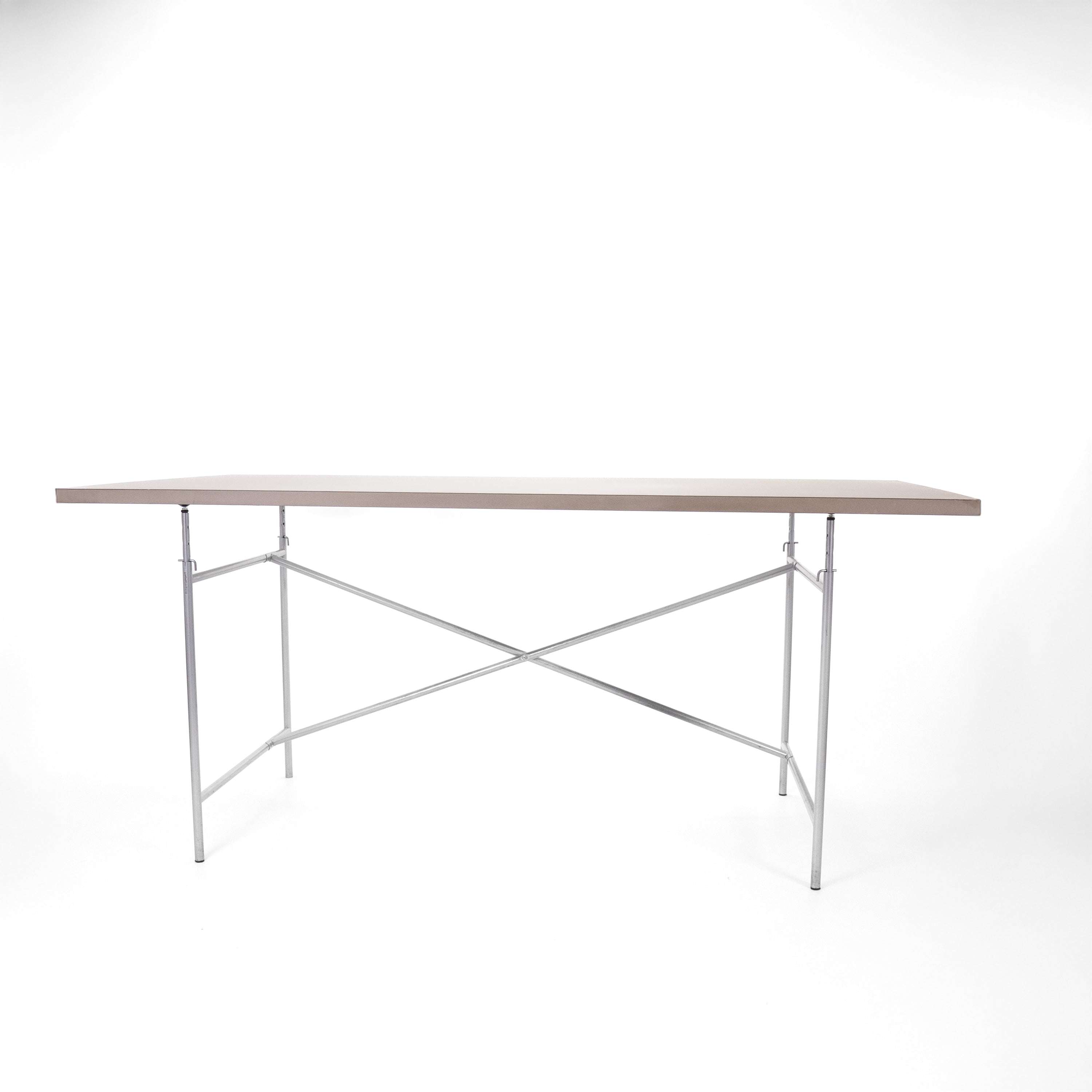 Eiermann2Tisch-RichardLampert-CZustand-Gestell-Silver-Platte-Grau180-01.jpg