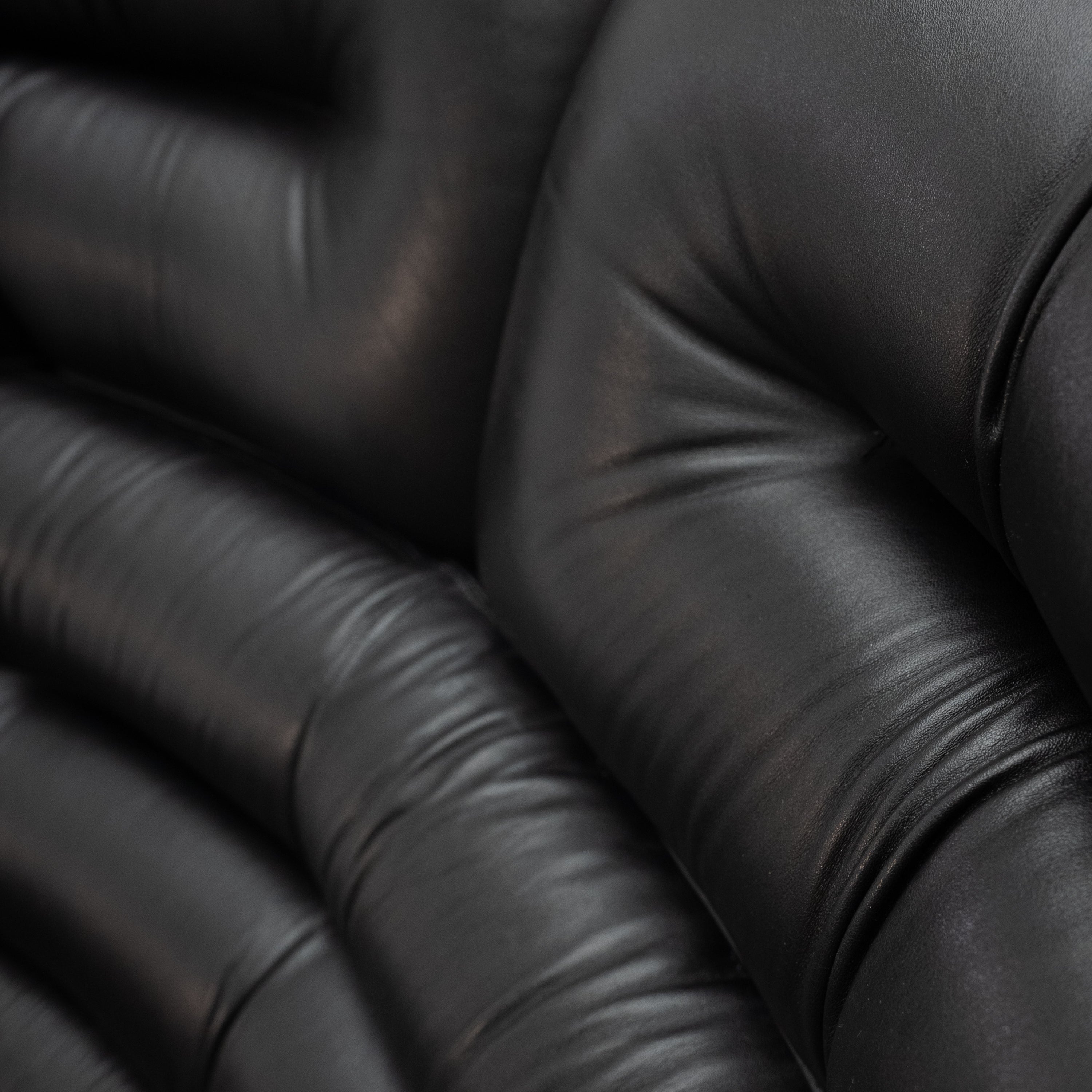 Longhi | Joer Colombo | Elda Chair