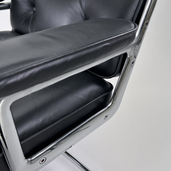 GS105 Lobby Chair | Herman Miller | 1067-3