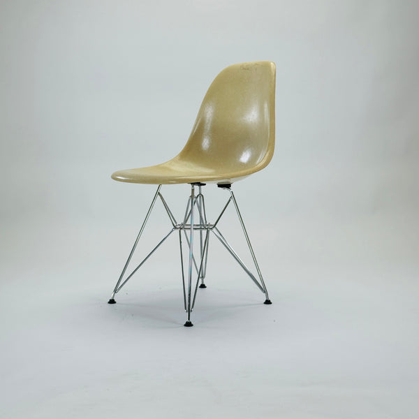 Herman Miller | DSR Chair | Fiberglas