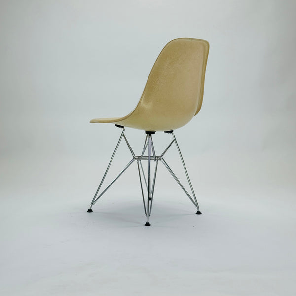 Herman Miller | DSR Chair | Fiberglas