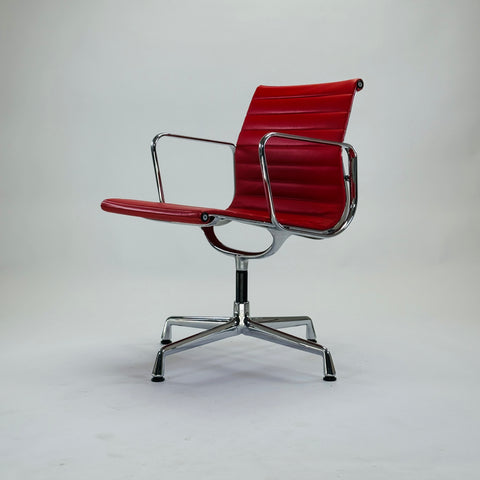 Vitra | EA 108 | Leder | Rot