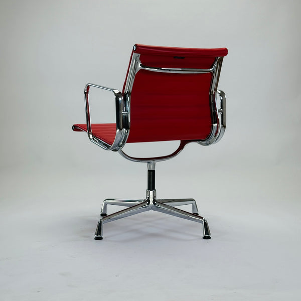 Vitra | EA 108 | Leder | Rot