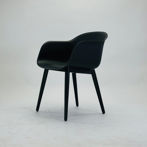 Muuto | Fiber Armchair | Schwarz