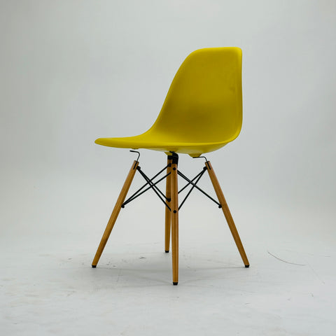 Vitra | DSW Chair | Ahorn Gestell