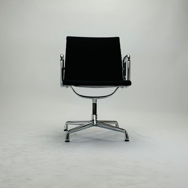 Vitra | EA 108 | Hopsak | Schwarz