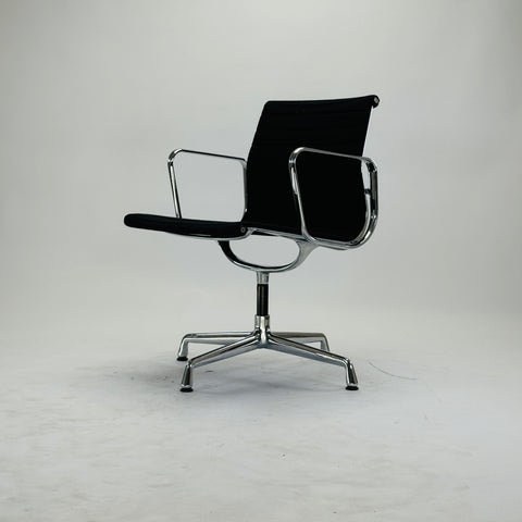 Vitra | EA 108 | Hopsak | Schwarz