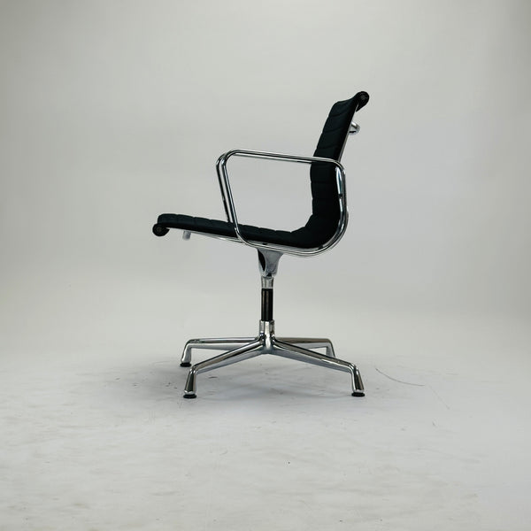 Vitra | EA 108 | Hopsack | Schwarz