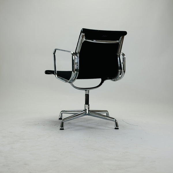 Vitra | EA 108 | Hopsack | Schwarz