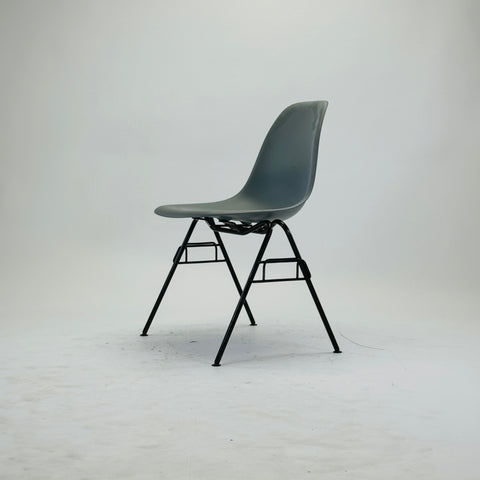 Vitra | Eames | Plastic Side Chair DSS Schwarz