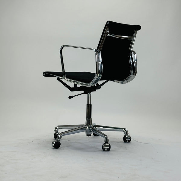 Vitra | EA 117 | Hopsack | Schwarz