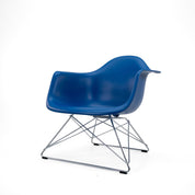 Vitra | LAR Armchair