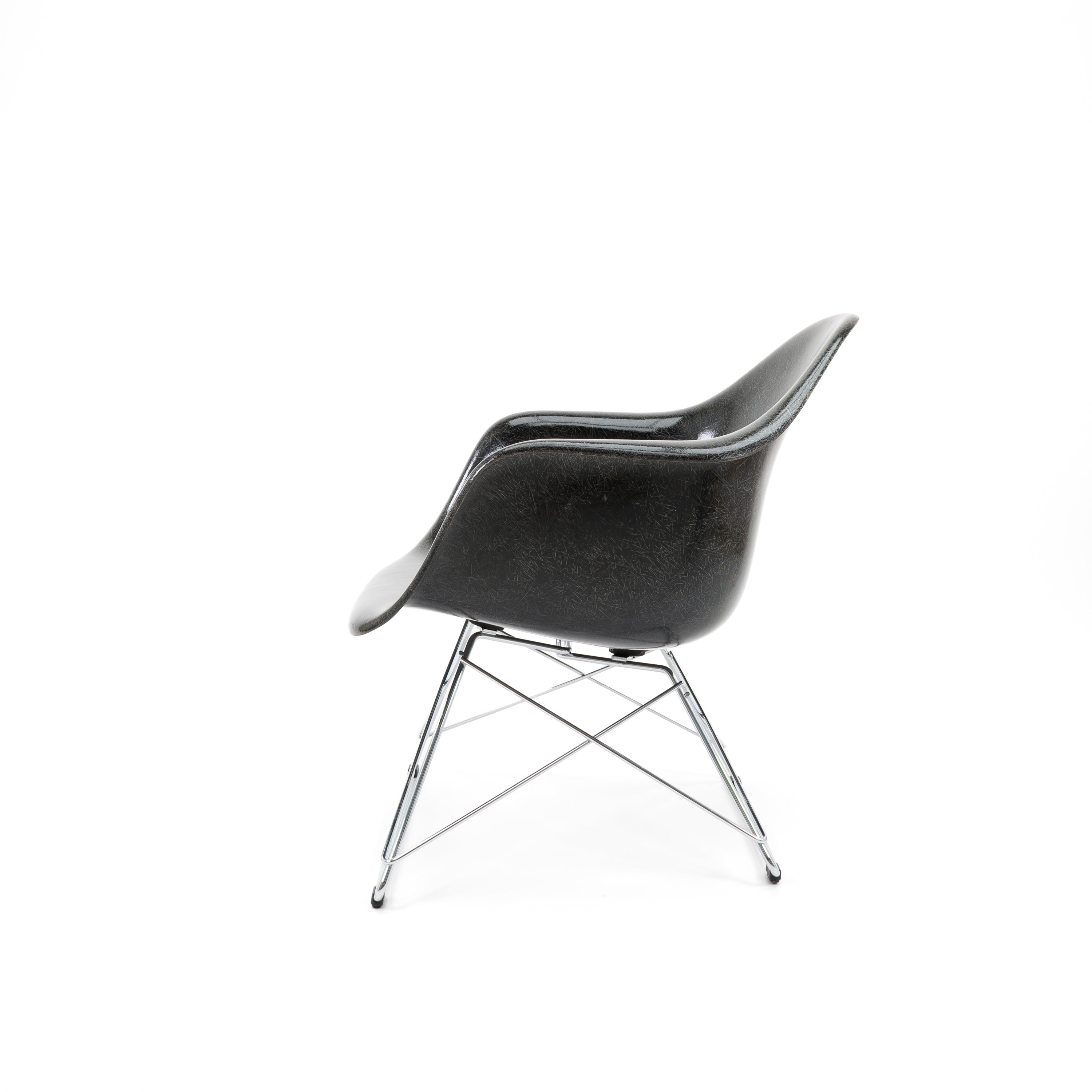 Vitra | LAR Chair