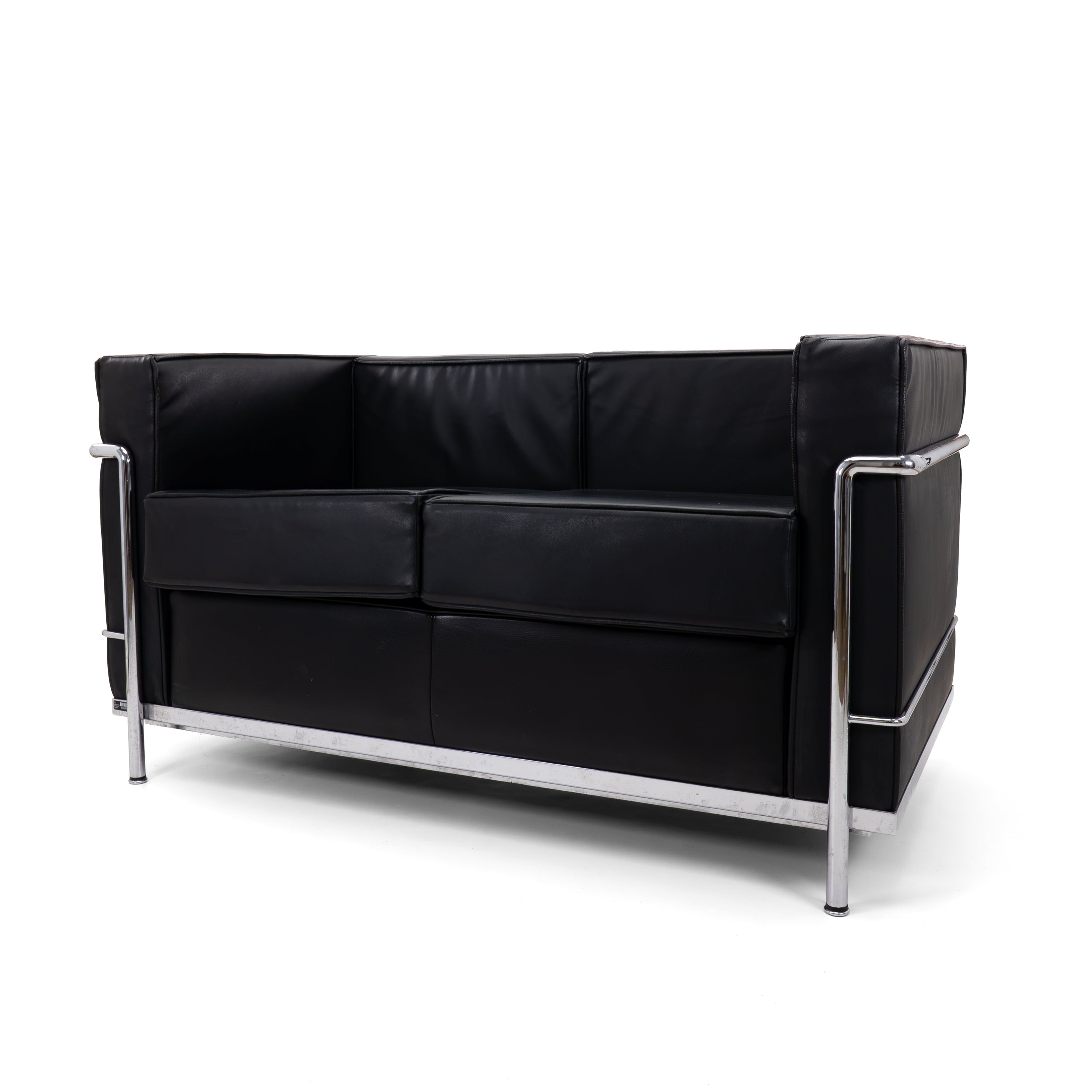 Cassina | LC2 Couch