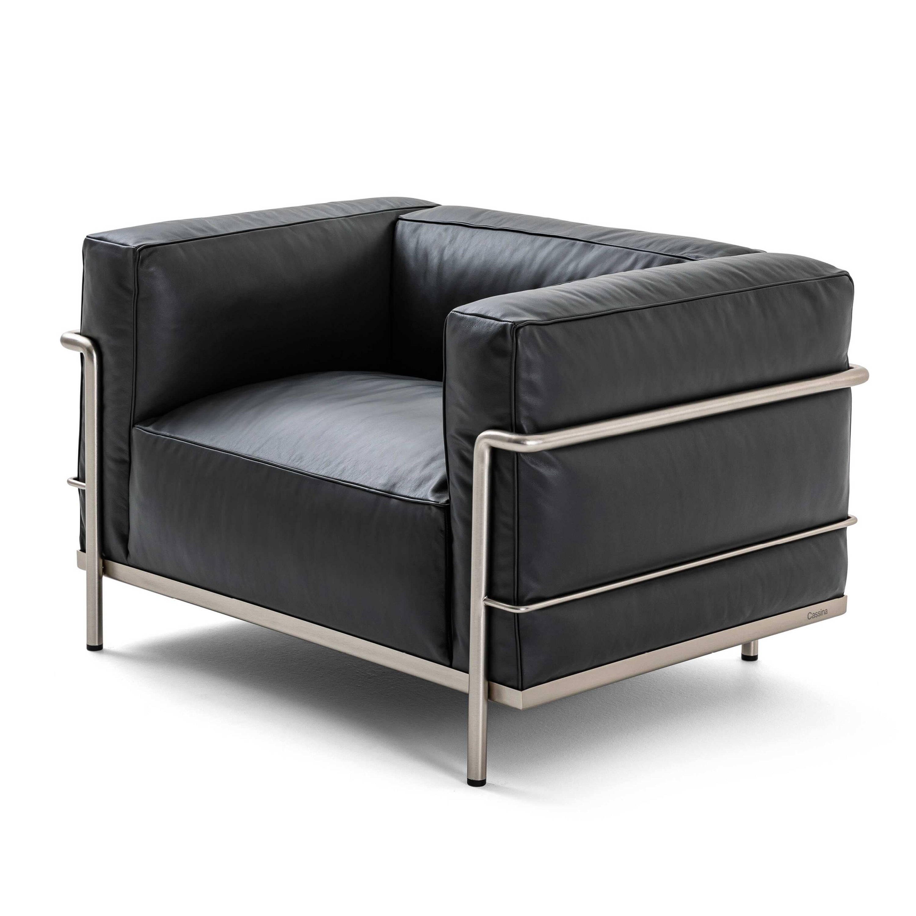 LC2SesselGrandComfort-Cassina-Haendler-Gestell-Chrom-Leder-Schwarz-02.jpg