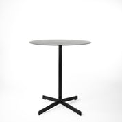 HAY | Neu Tisch