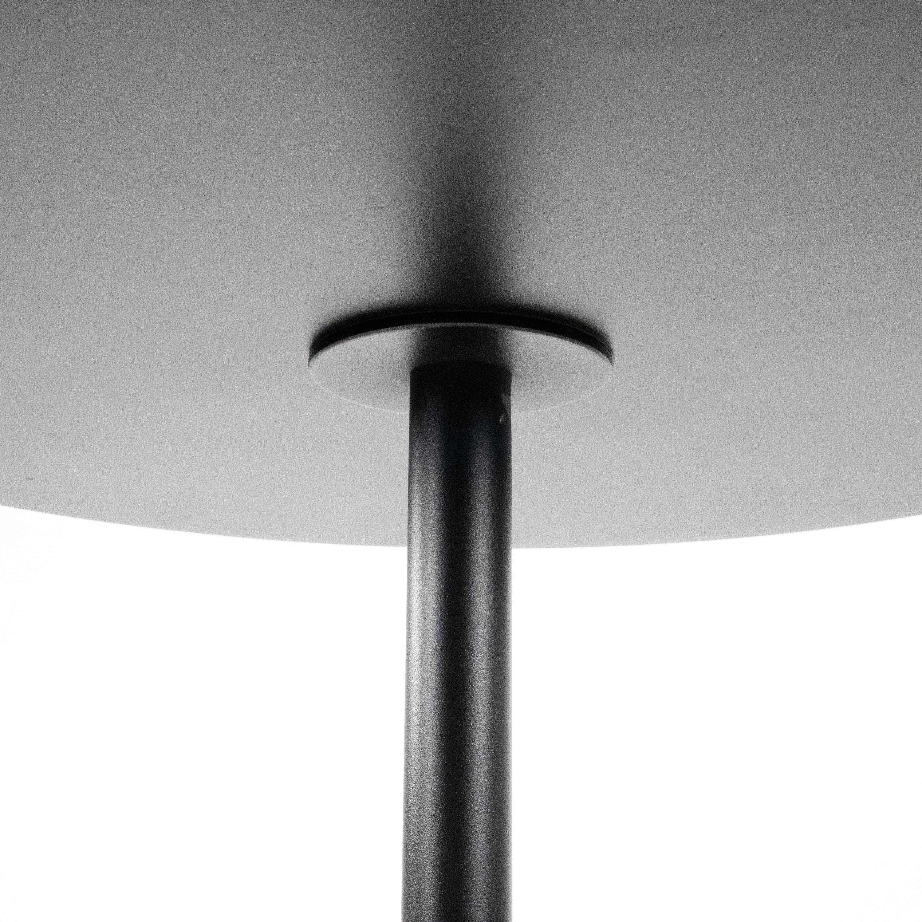 HAY | Neu Tisch