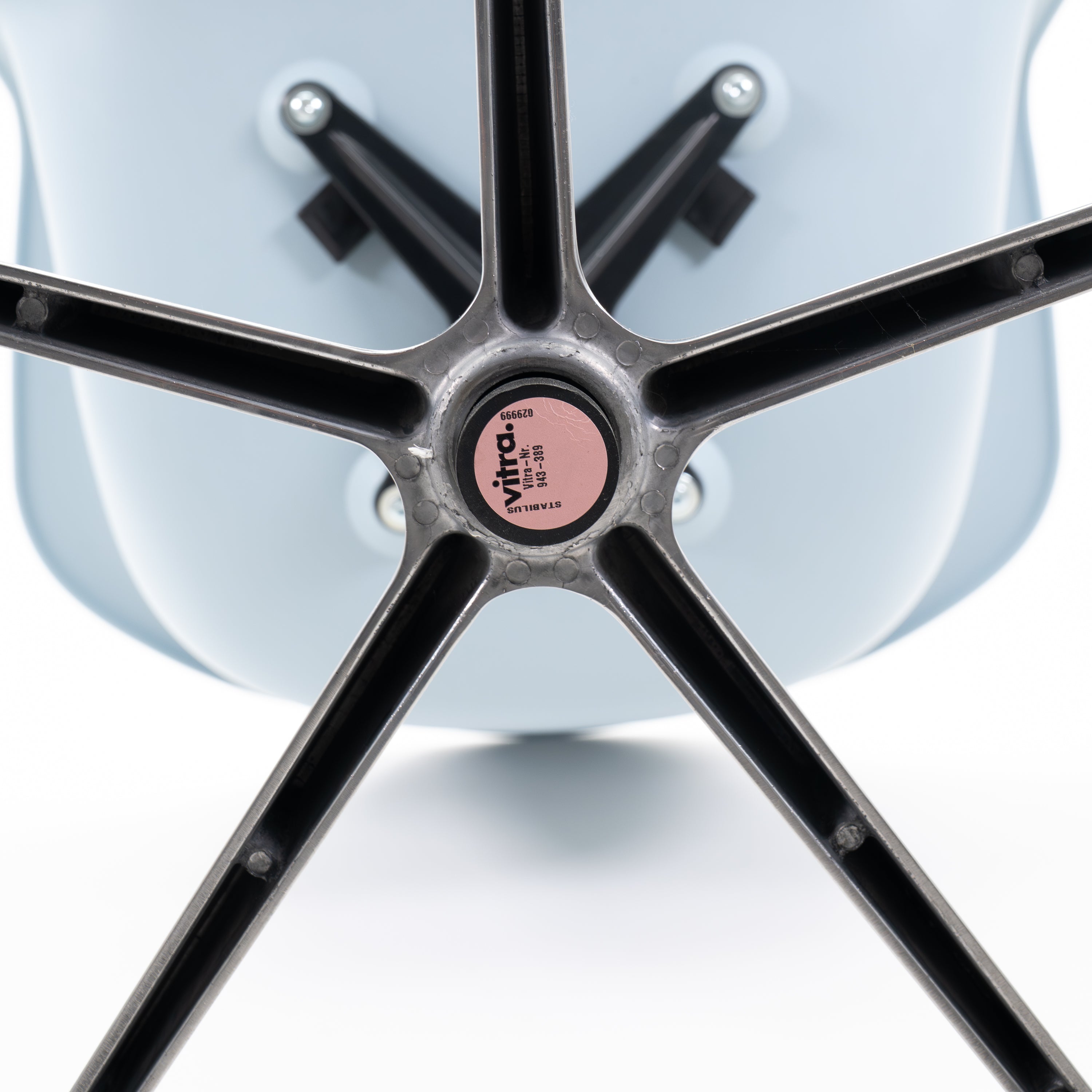 Vitra | PACC Arm Chair