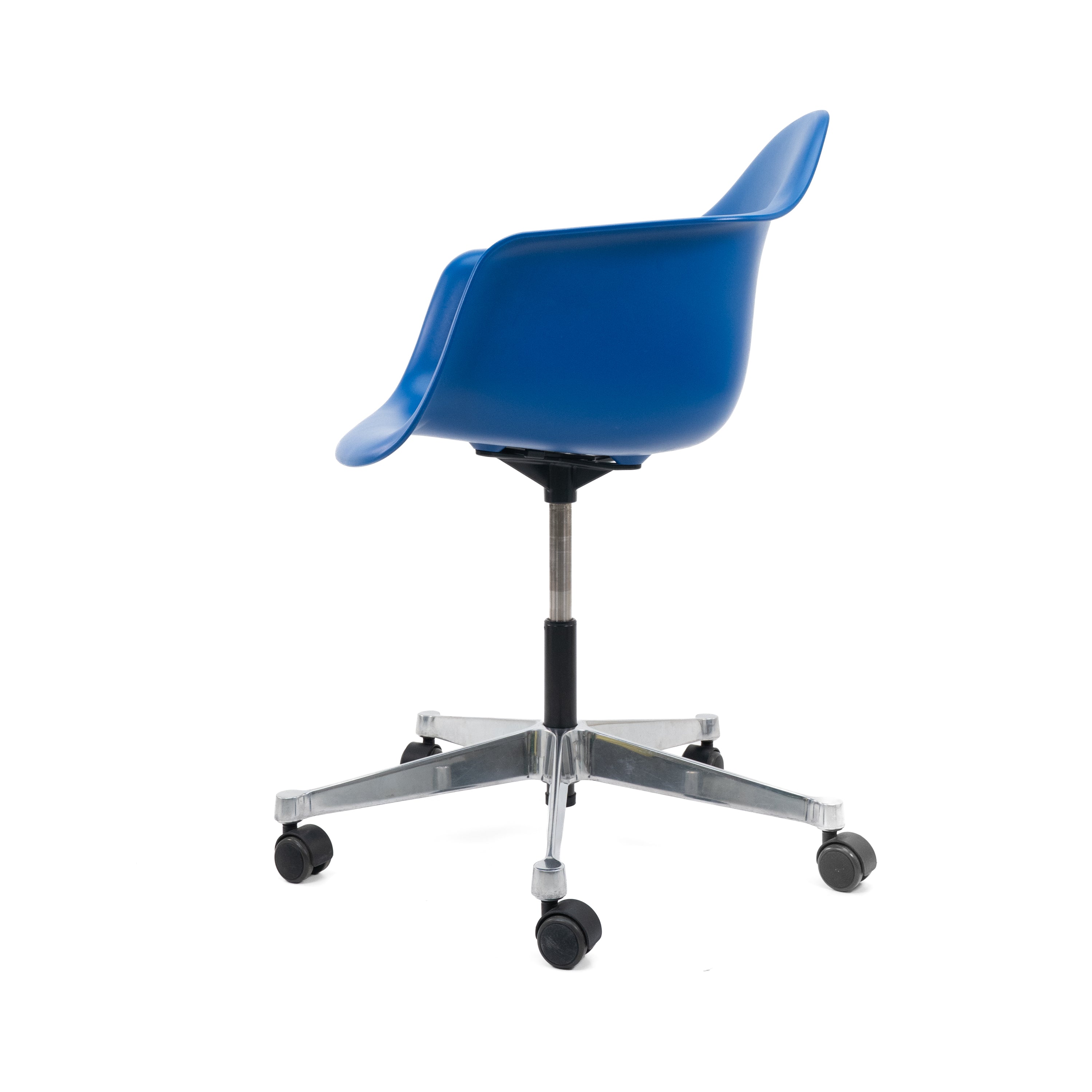 Vitra | PACC Chair