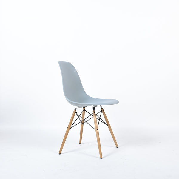 Vitra | DSW Chair | Ahorn Gestell