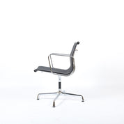 Vitra | EA 108 Besucherstuhl