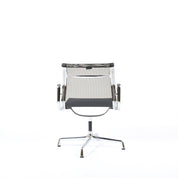 Vitra | EA 108 Besucherstuhl