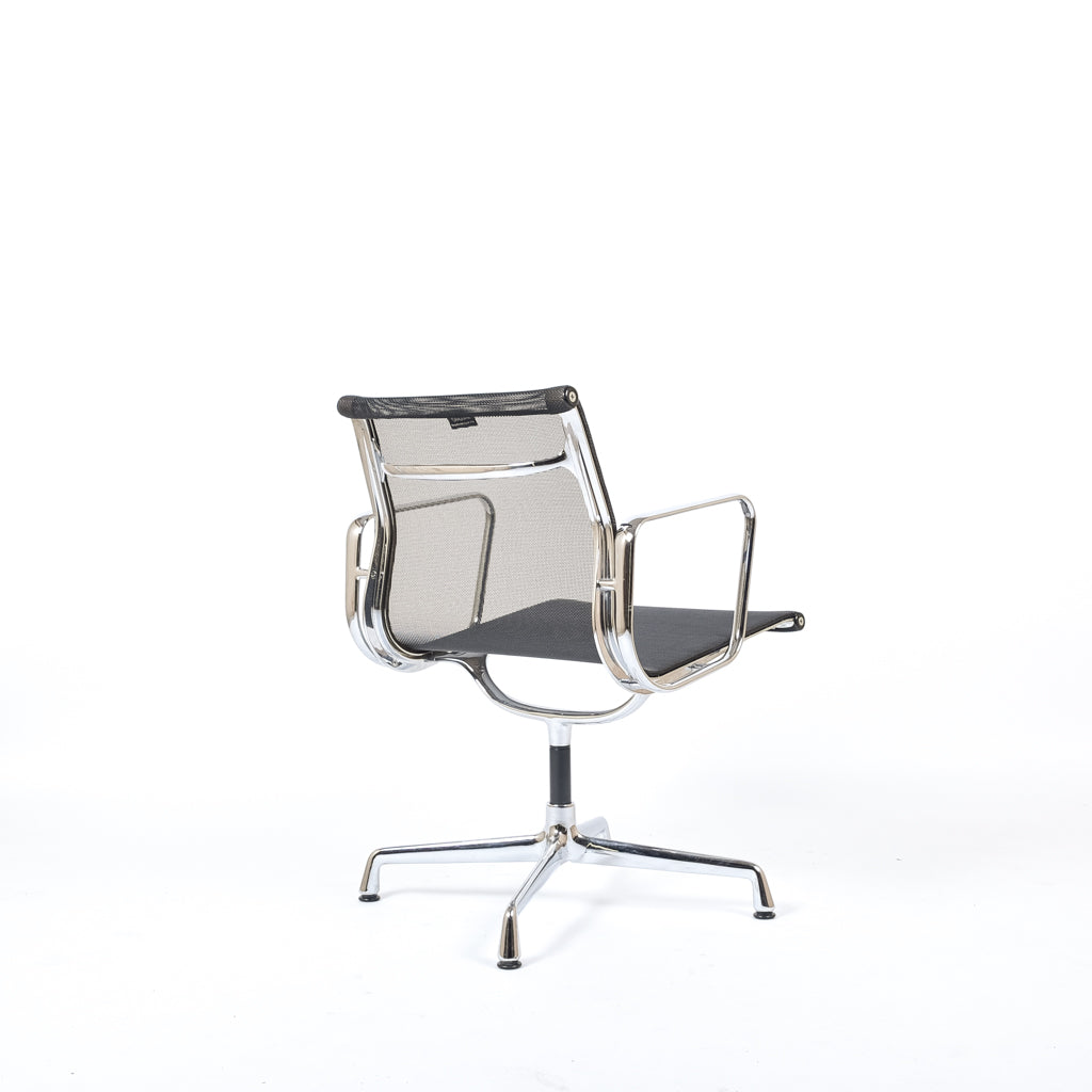 Vitra | EA 108 Besucherstuhl
