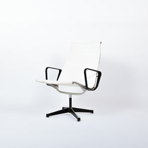 Vitra Aluminium Group Chair EA 115 Sessel |  Leder | Weiß