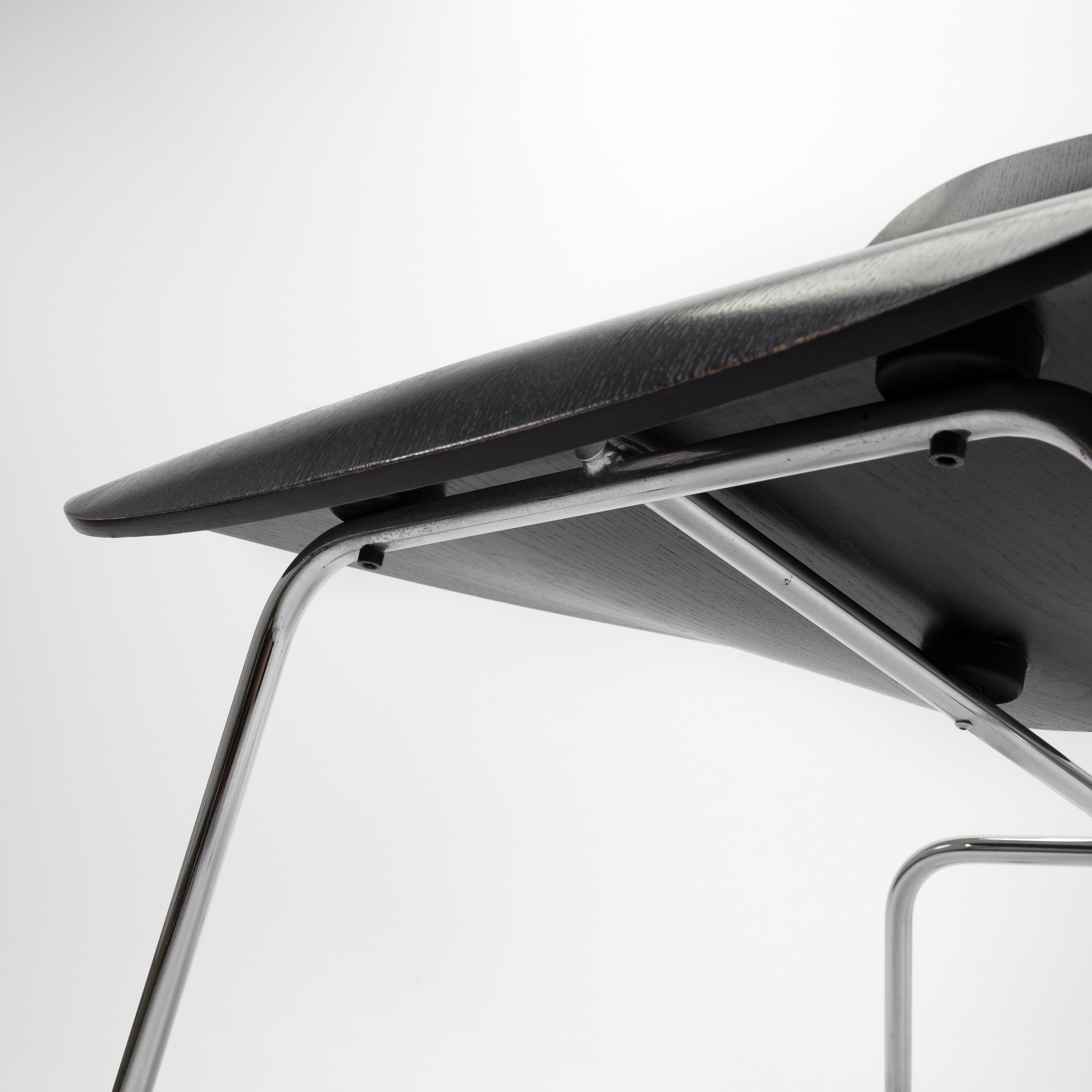 Vitra | Plywood LCM Chair