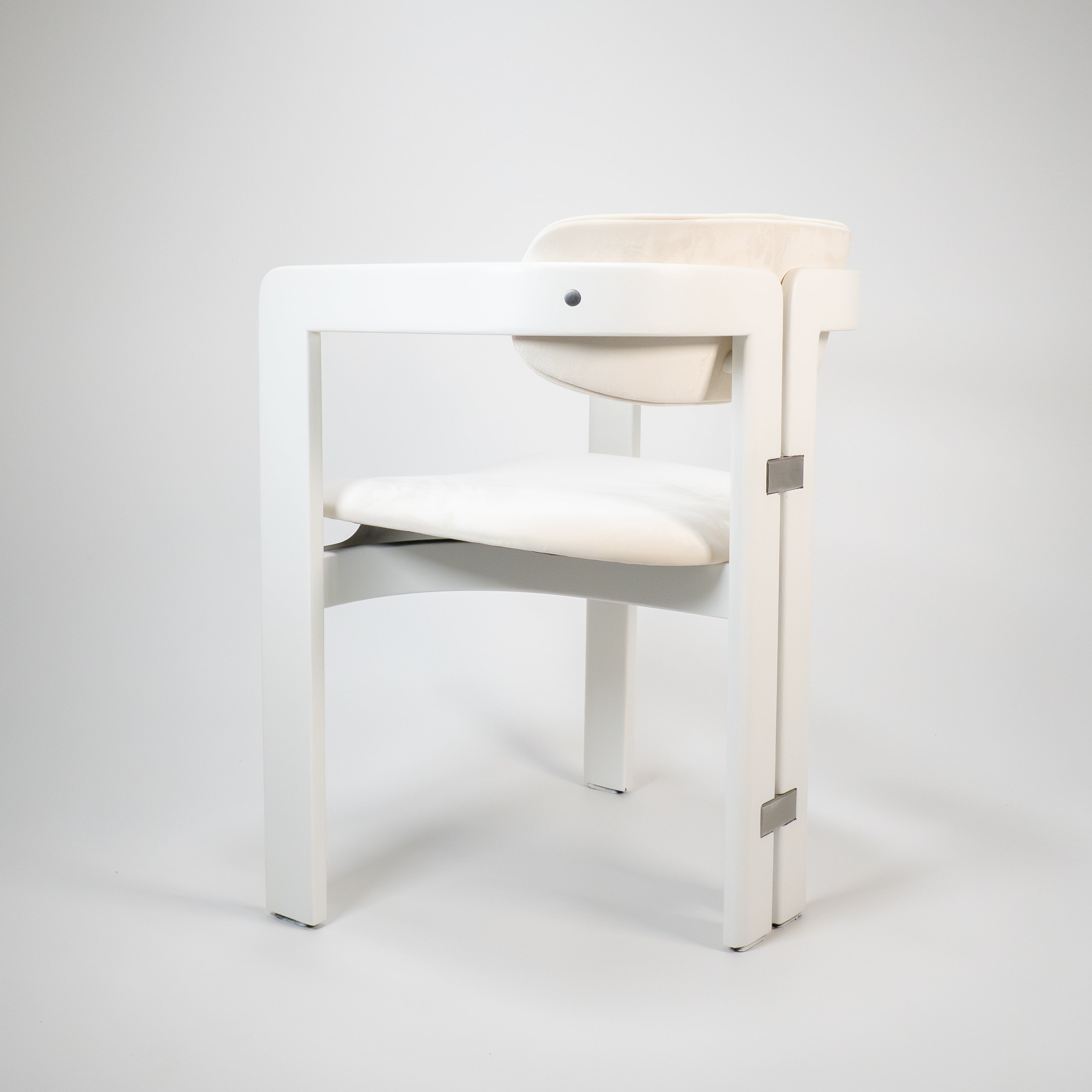 Pamplona_Chair_-_Pozzi_-_Holz_Weiss_-_Bezug_Weiss_-_A-Zustand-03.jpg