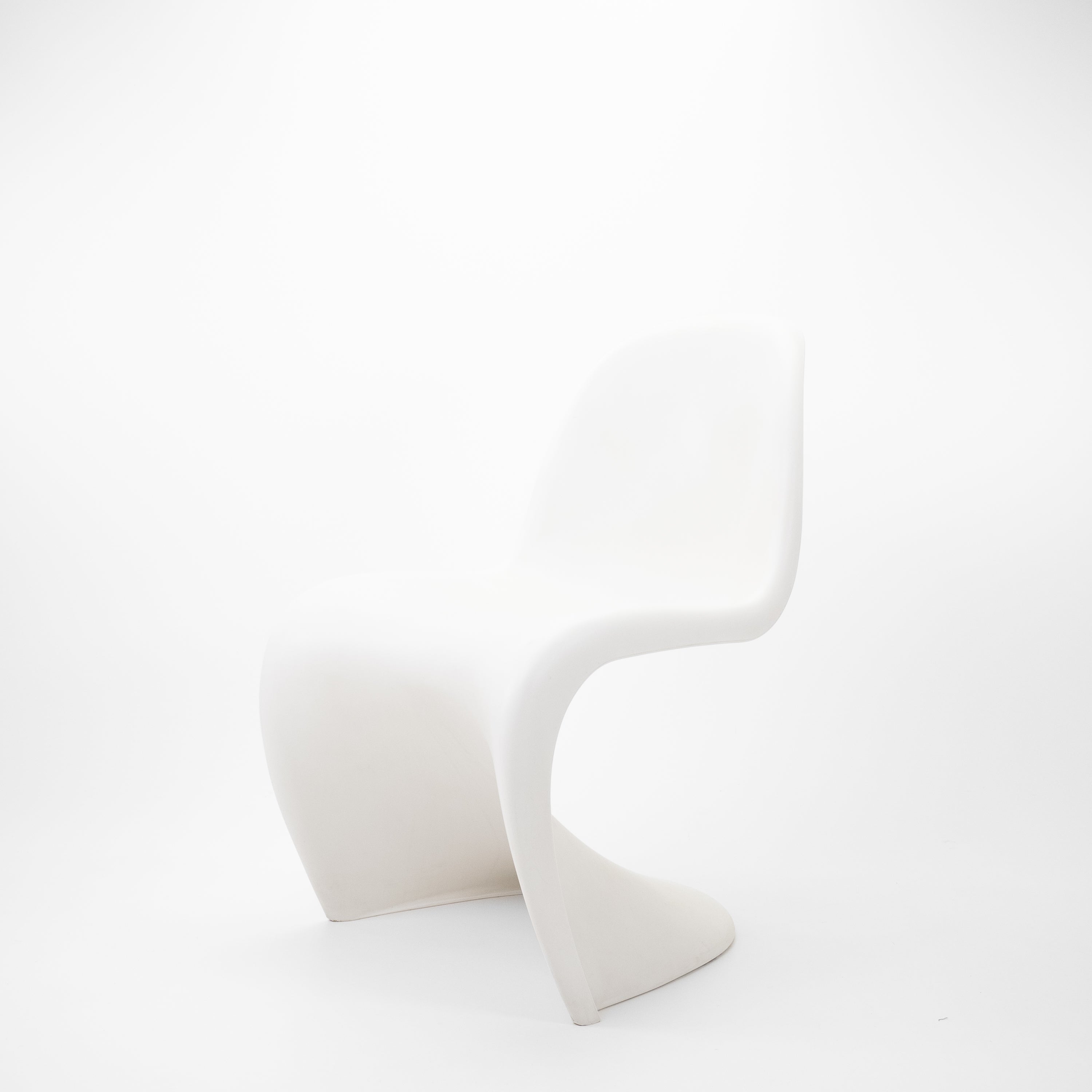 PantonChair-Vitra-CZustand-Farbe-Weiss-01.jpg