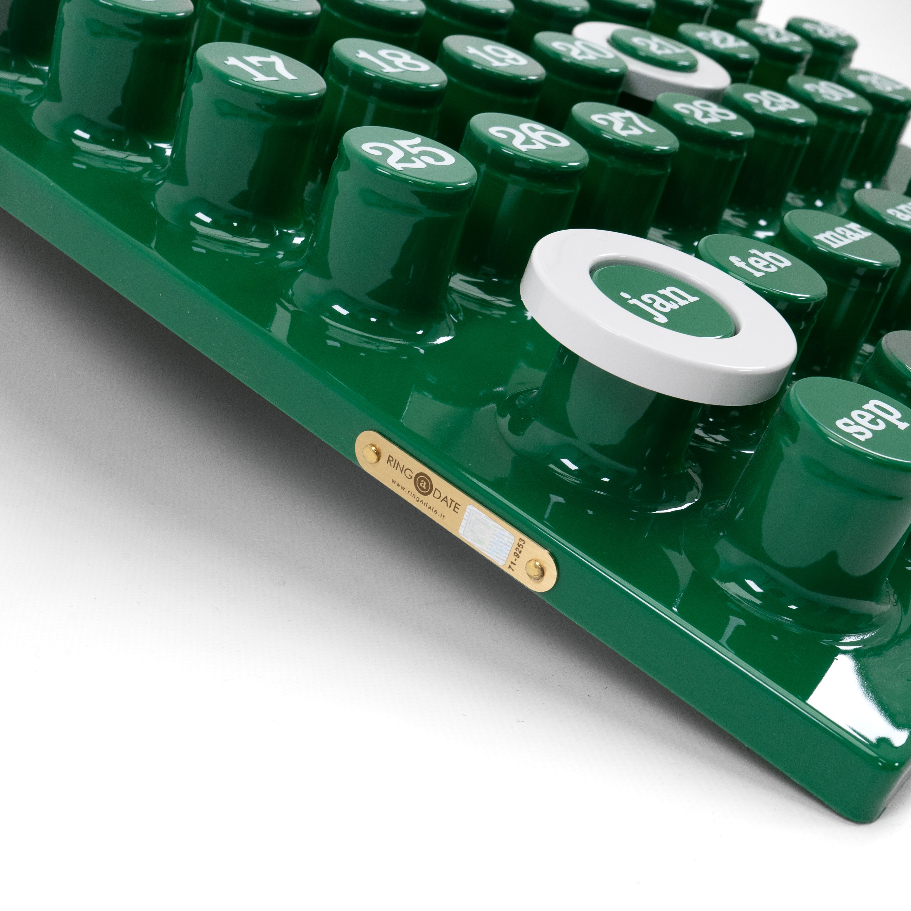 RING A DATE | Perpetual Calendar