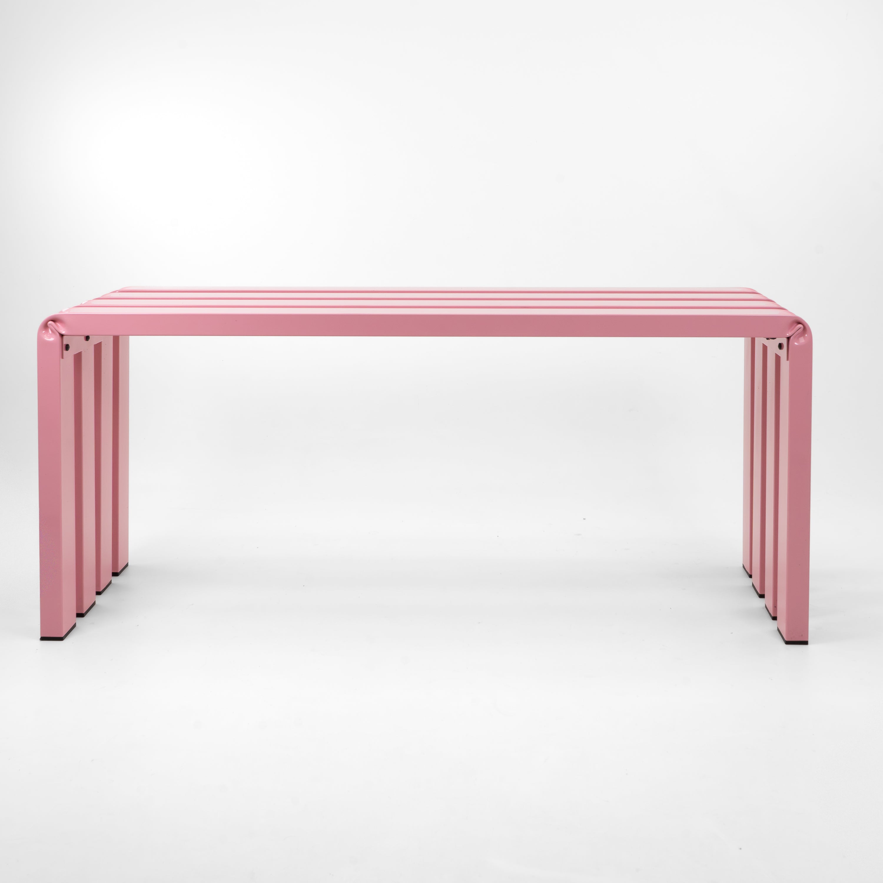 Studio Milano | Runway Bank